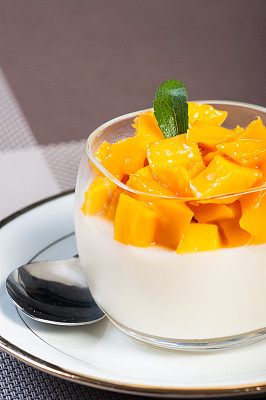 芒果潘纳科塔图片下载