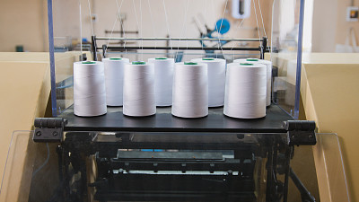 印刷厂的测谎纱线图片下载