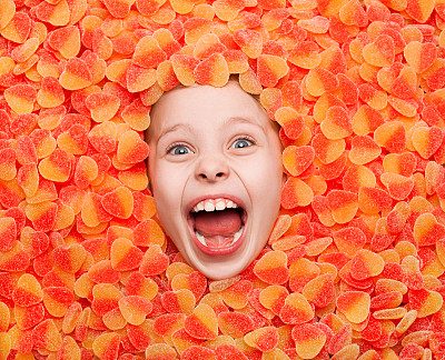 果冻里的尖叫男孩图片下载