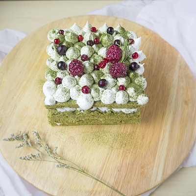 绿茶雪纺浆果蛋糕图片下载