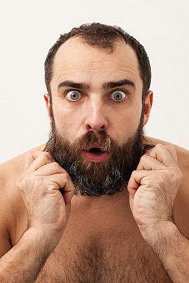 有胡子的男人图片下载