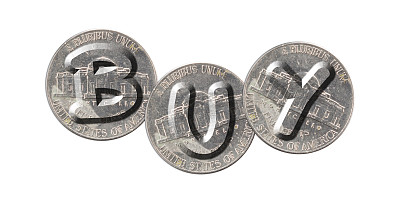 购买-硬币在白色背景图片下载