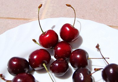 一个大甜樱桃的照片图片下载