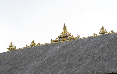 巴厘岛的乌伦达努神庙图片下载