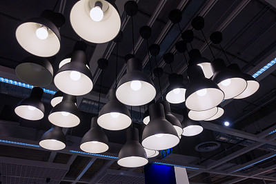 现代灯饰房图片下载