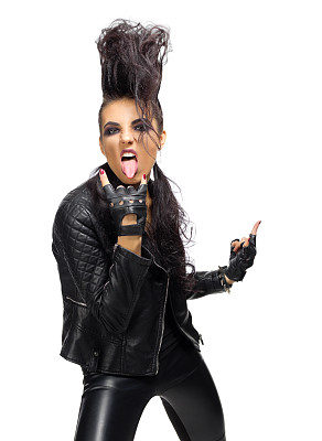 孤立的朋克摇滚音乐家图片下载