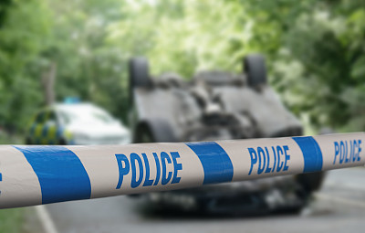 翻倒的汽车素材图片