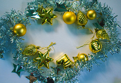 圣诞花环。新年或圣诞节平躺照片背景海报，贺卡，横幅模板。图片下载