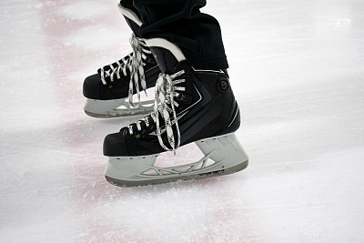 冰上的冰鞋图片下载