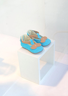 在冰岛出售的鞋子图片下载