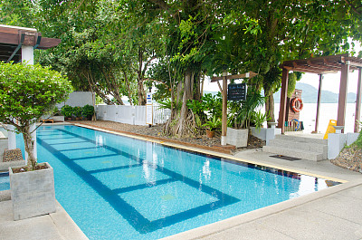 游泳池图片下载