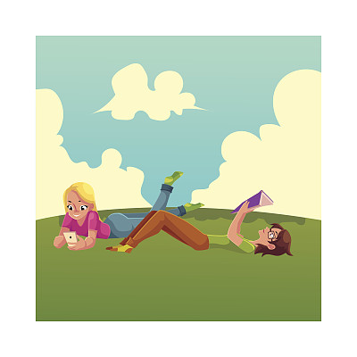 两个女孩，一边看书一边玩手机，一边撒谎图片下载