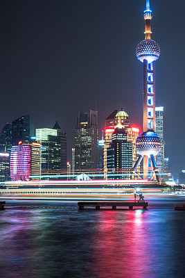 夜晚的上海天际线图片下载