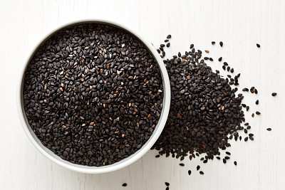 黑色的芝麻图片下载