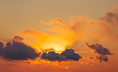 美丽的火橙色日落天空背景图片下载