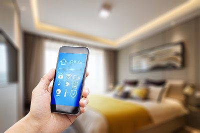 智能家居中的手机素材图片