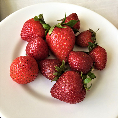 草莓图片下载
