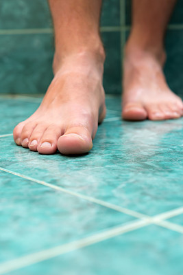 清洁男性脚趾，没有任何皮肤问题。图片下载