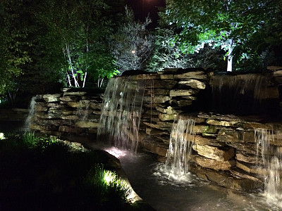 夜间Waterall图片下载