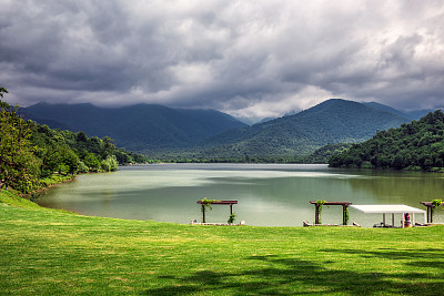 格鲁吉亚Kvareli湖图片下载