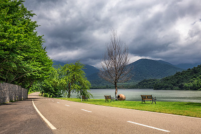格鲁吉亚Kvareli湖图片下载