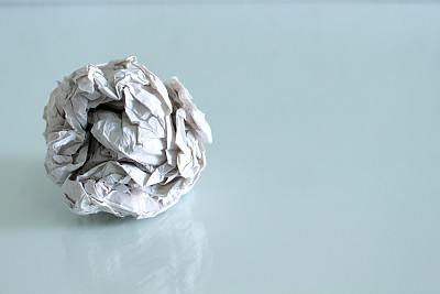 纸起皱了就孤立了图片下载