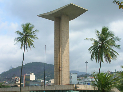 里约热内卢的二战纪念碑图片下载