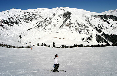敞开的滑雪道图片下载