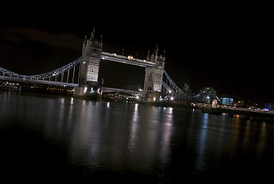 塔桥夜景图片下载