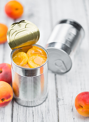 木质背景上的杏脯(选择性聚焦)图片下载