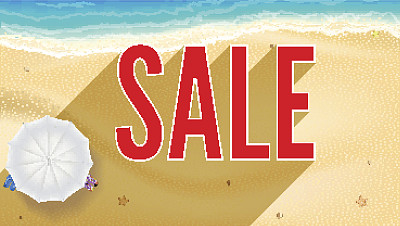 夏天海滩上的沙子。卖广告横幅。夏季销售横向背景。伞，沙滩拖鞋和冲浪板附近的海浪。夏季销售横向背景图片下载