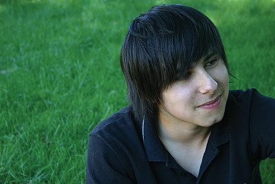 十几岁的男孩图片下载