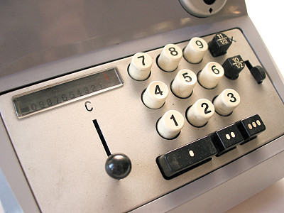 老式的拉杆加法机图片下载