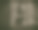 旧的湿板照片，维多利亚时代的妇女站在窗前的黑色连衣裙与烛光。图片下载