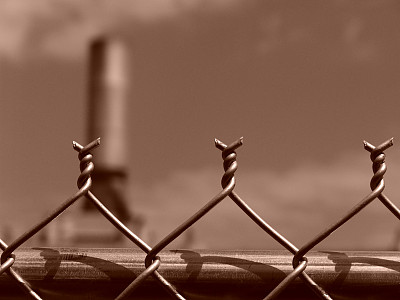 铁链栅栏倒刺图片下载