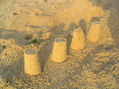 海滩上塔图片下载