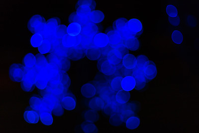 不错的蓝色敌机，模糊的蓝光图片下载