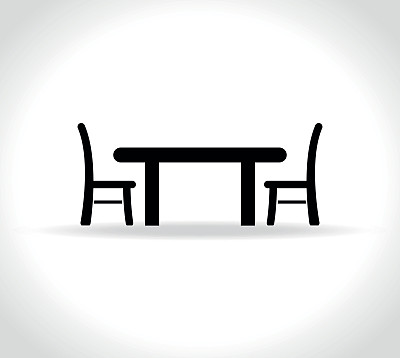 白色背景的餐桌图片下载