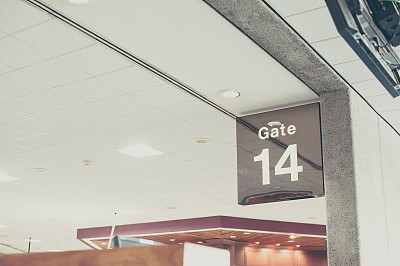 在机场签到图片下载