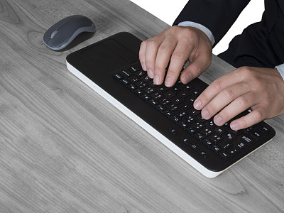 使用电脑的商人图片下载