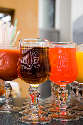 色彩鲜艳的果汁图片下载