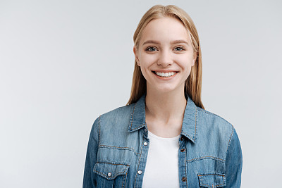 有魅力的表达积极的女性素材图片