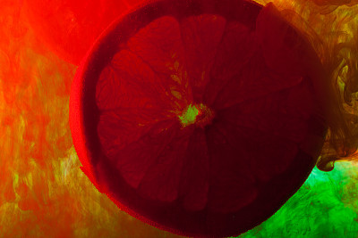 水里的柚子切片图片下载