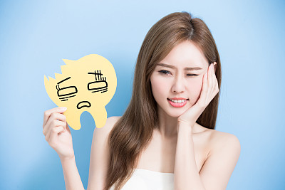 女人蛀牙图片下载