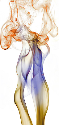 白色背景上的彩色烟雾图片下载