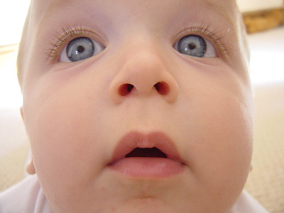 婴儿抬头图片下载