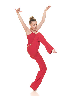 健身房的女孩跳舞图片下载