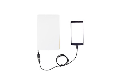 书籍和智能手机互联图片下载