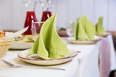 餐厅的餐桌图片下载