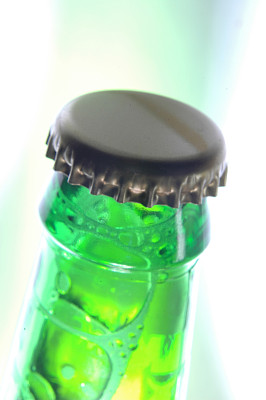 啤酒瓶盖图片下载